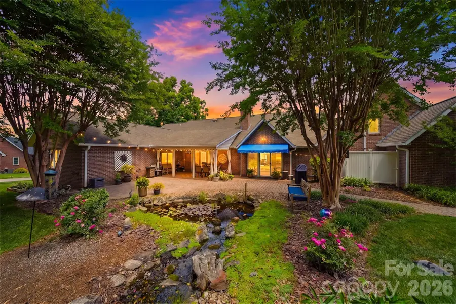 3650 Foxboro Lane Ne, Hickory, NC 28601 - #2