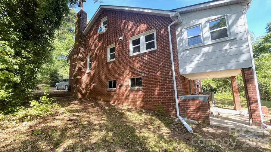 205 Sunrise Avenue, Mount Gilead, NC 27306 - #2