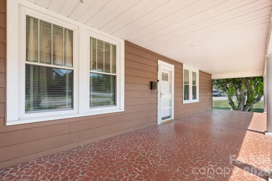 207 W Main Street, Maiden, NC 28650 - #2