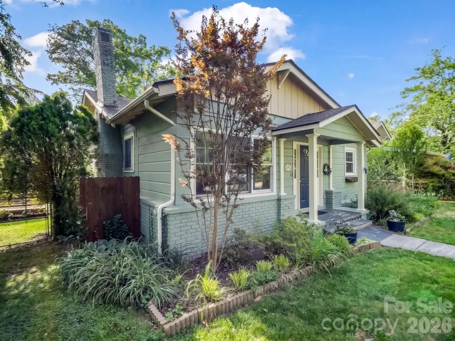 1534 Kensington Road, Hendersonville, NC 28791 - #3