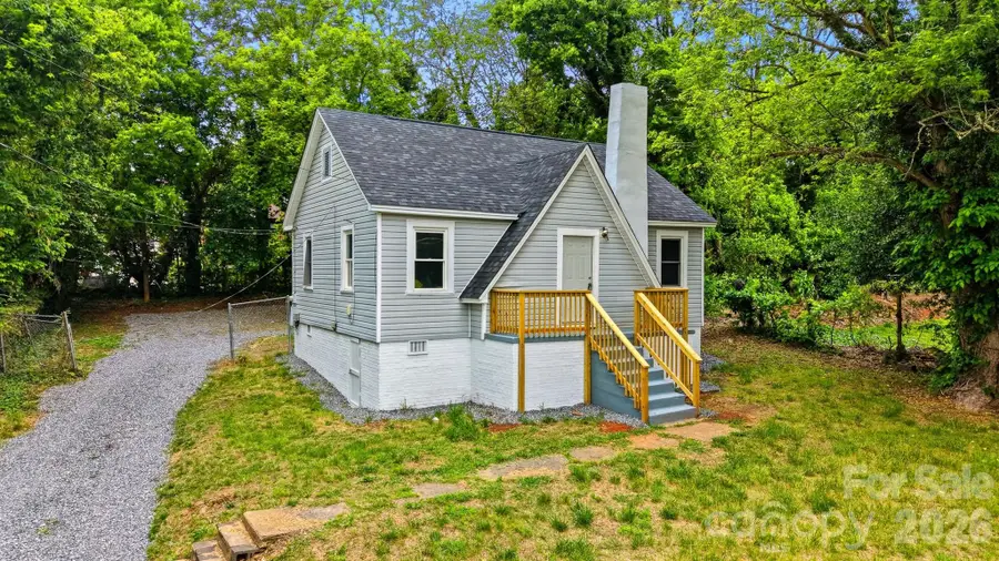 912 S Center Street, Hickory, NC 28602 - #2
