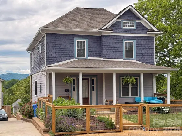 17 Ora Street, Asheville, NC 28801