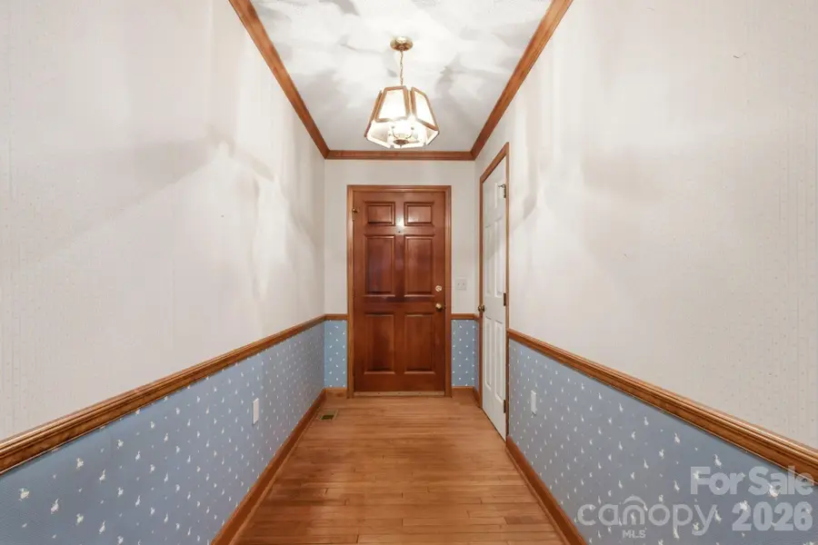 4804 Elmhurst Drive Ne, Hickory, NC 28601 - #2