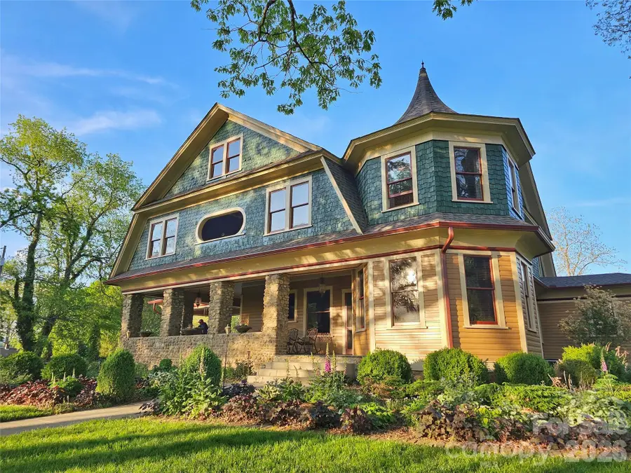 129 Woolsey Heights, Waynesville, NC 28786 - #2