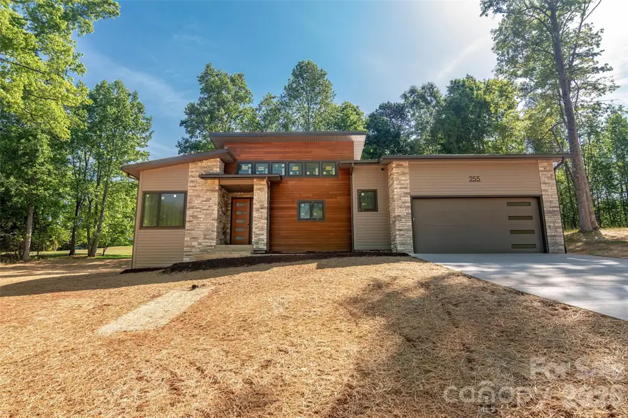 255 Hunters Trace, Rutherfordton, NC 28139 - #2