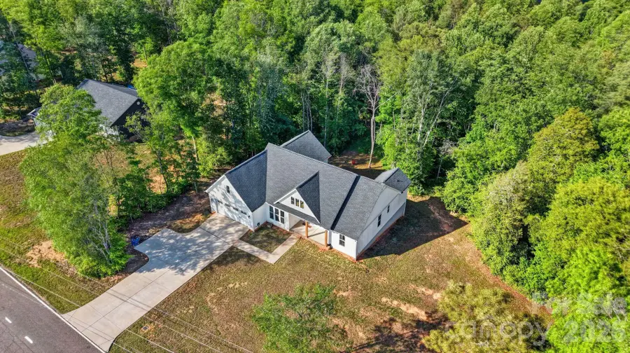 1182 Cape Hickory Road, Hickory, NC 28601 - #3