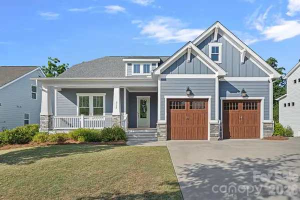 6132 Sandy Point Lane, Belmont, NC 28012