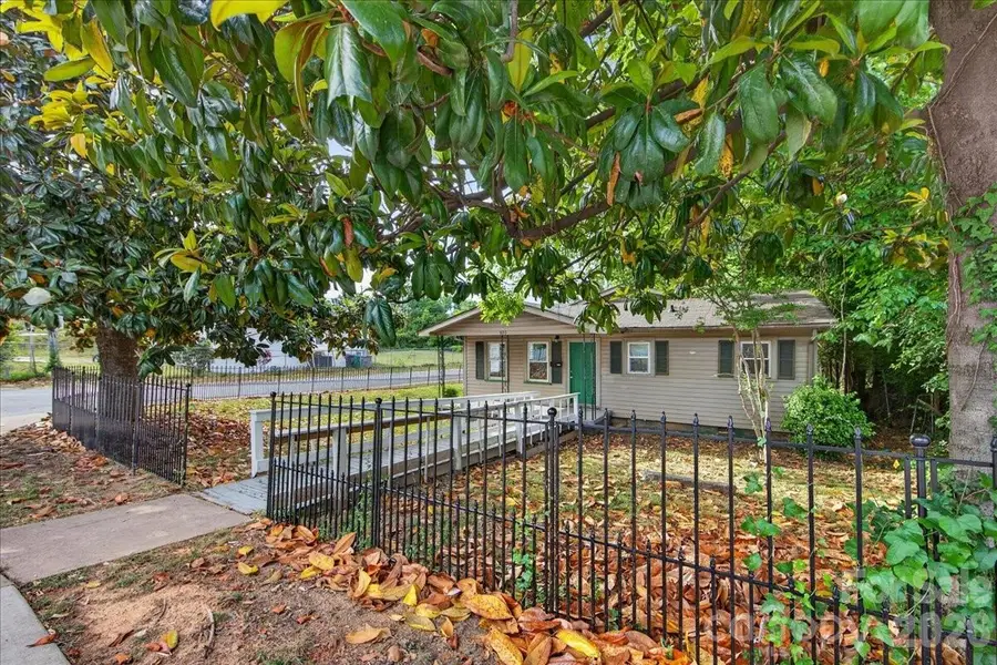 936 Holland Avenue, Charlotte, NC 28206 - #2