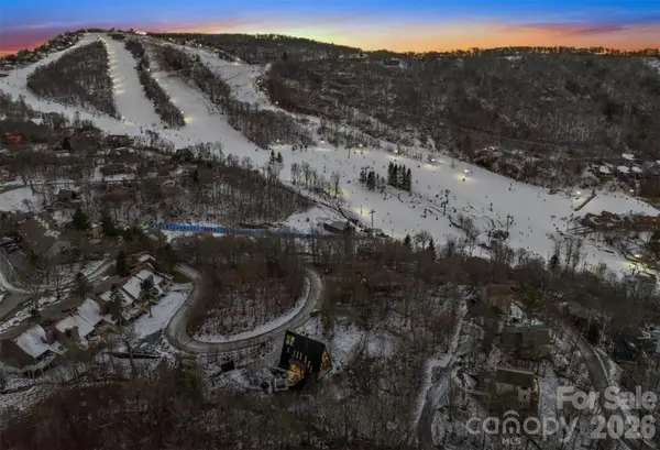 103 Snowplow Lane, Beech Mountain, NC 28604