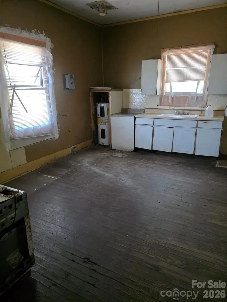 460 South Avenue, Lancaster, SC 29720 - #2