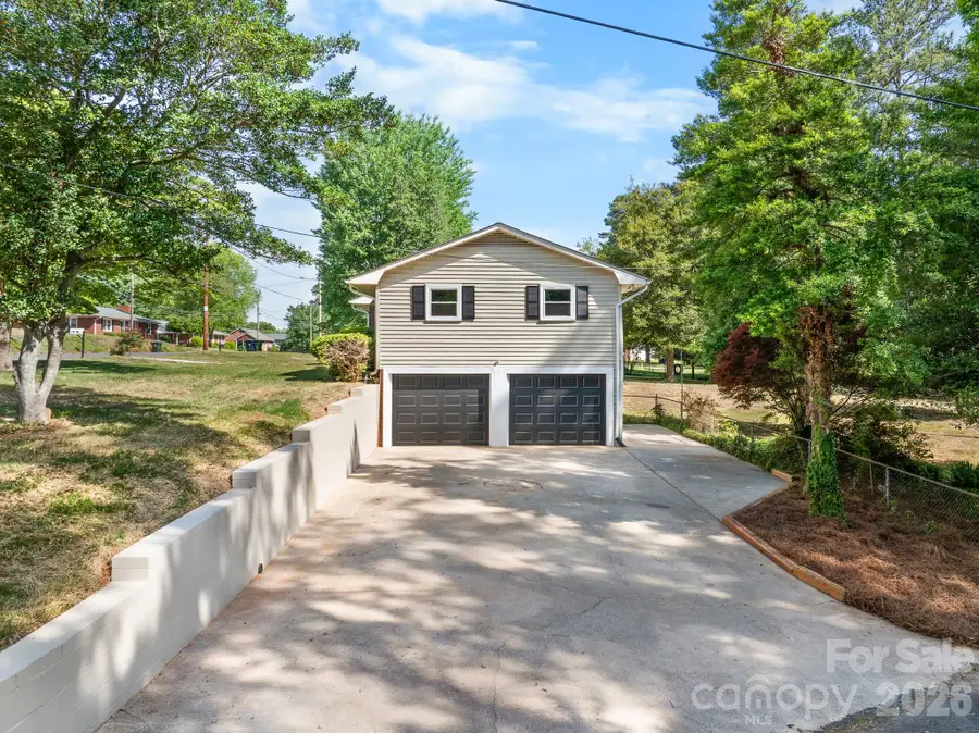 26 Eastside Drive, Lexington, NC 27292 - #2