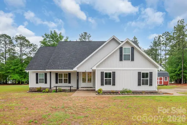 939 Old Stagecoach Road, Camden, SC 29020