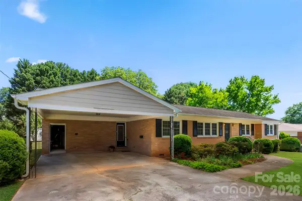 3342 Gardner Park Drive, Gastonia, NC 28054