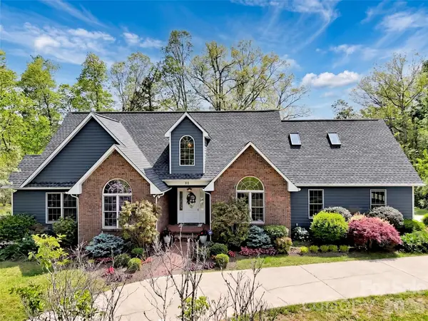 88 Adams Drive, Clyde, NC 28721
