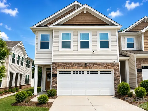 12035 Gambrell Drive, Charlotte, NC 28278