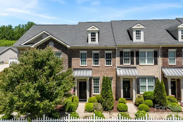 4317 Courtly Lane, Belmont, NC 28012