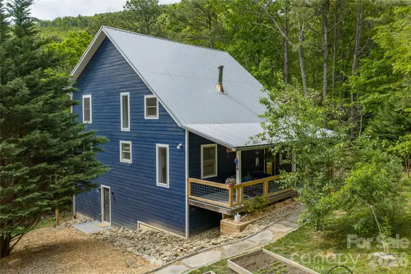14 Locust Street, Black Mountain, NC 28711