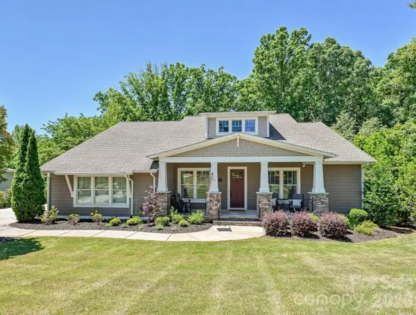 1044 Wessington Manor Lane, Fort Mill, SC 29715