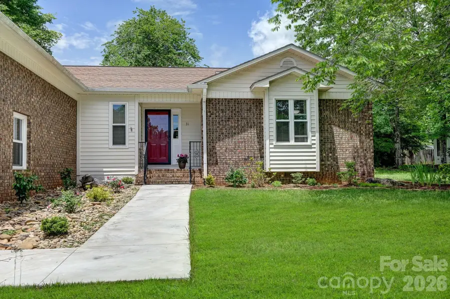 31 St Andrews Drive, Etowah, NC 28729 - #2