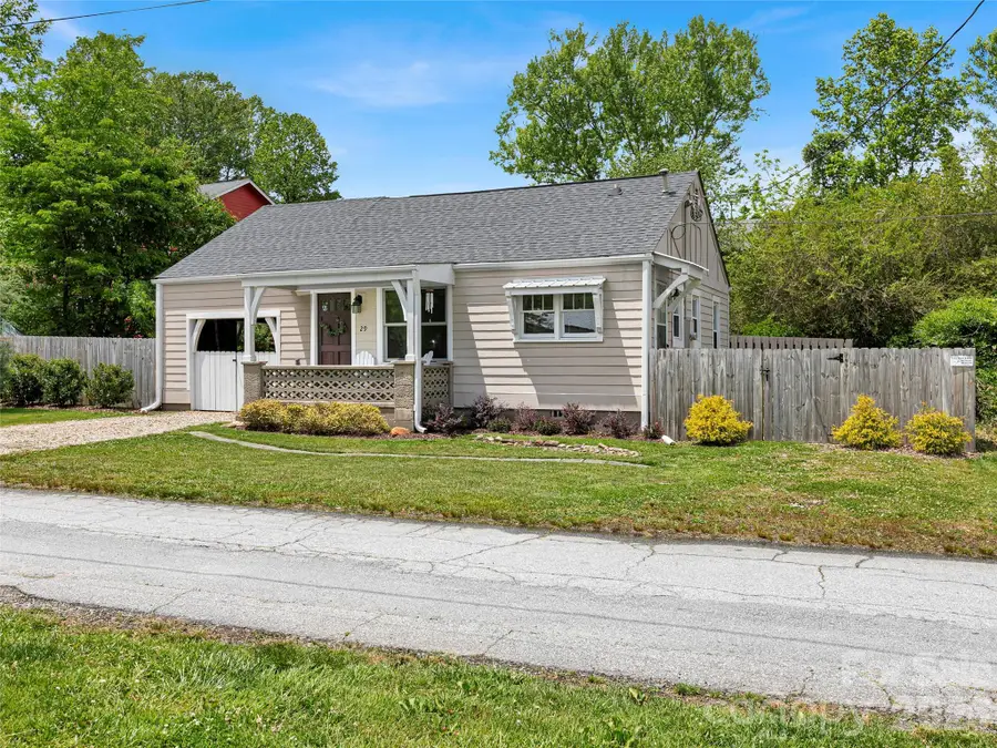 29 Salem Street, Brevard, NC 28712 - #2