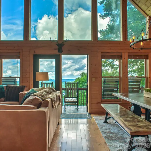 181 Scenic Wolf Drive, Mars Hill, NC 28754