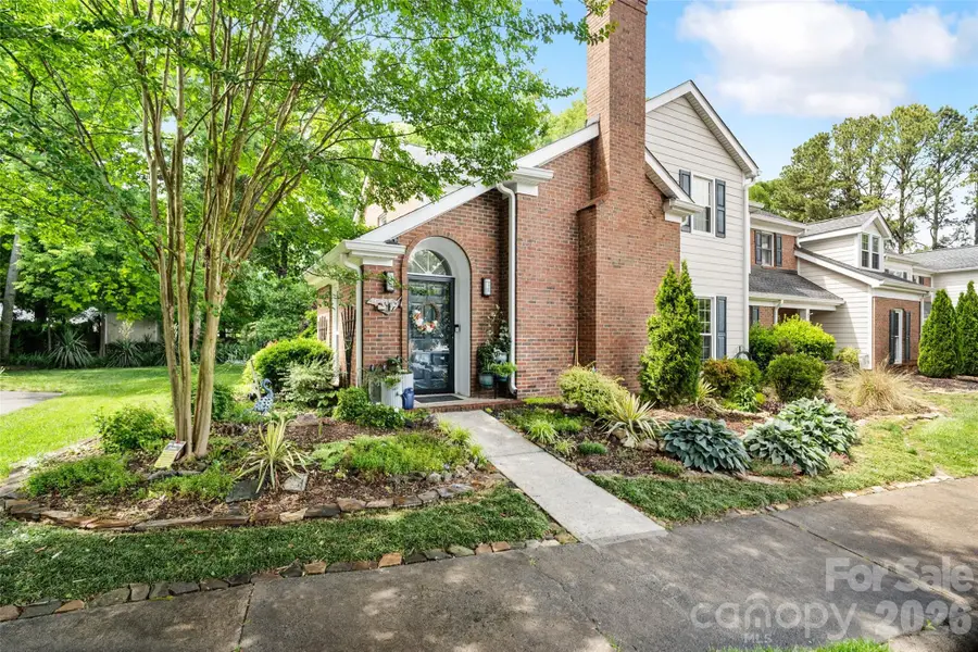 9486 Kings Falls Drive, Charlotte, NC 28210 - #2