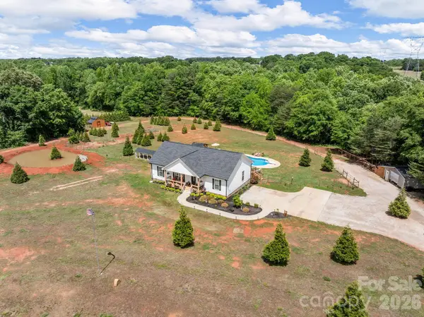 1076 Mcswain Road, Chesnee, SC 29323