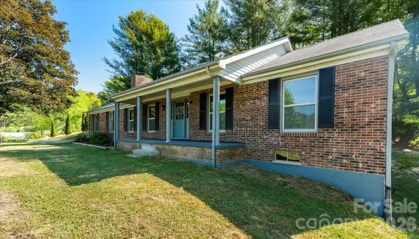 14 Jack Sullins Road, Spruce Pine, NC 28777