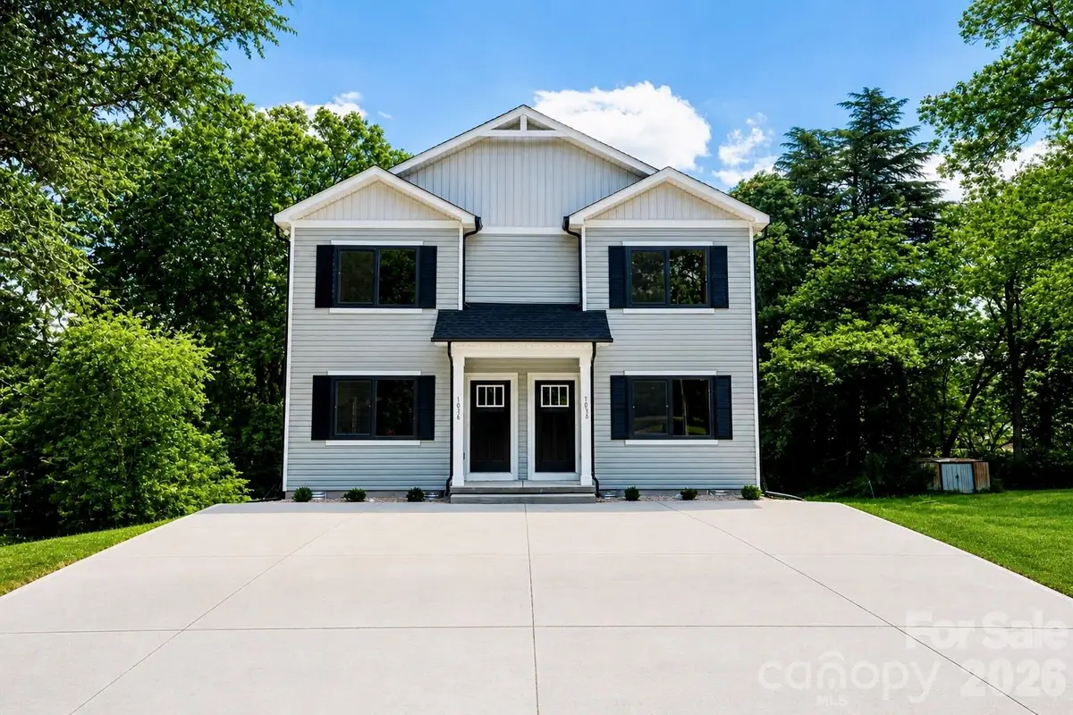 1036 12th Street Ne, Hickory, NC 28601 - #1