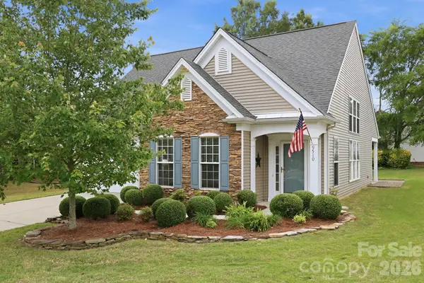 9510 Kestral Ridge Drive, Charlotte, NC 28269