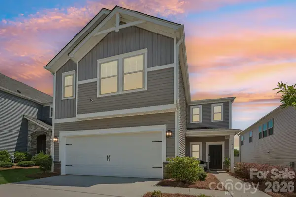 11912 Red Leaf Drive, Charlotte, NC 28215