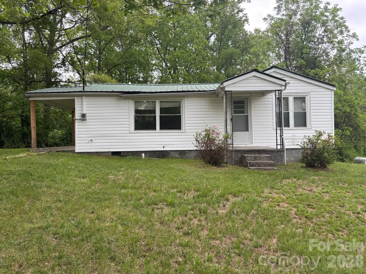 162 Phillips Lane, Spruce Pine, NC 28777 - #1