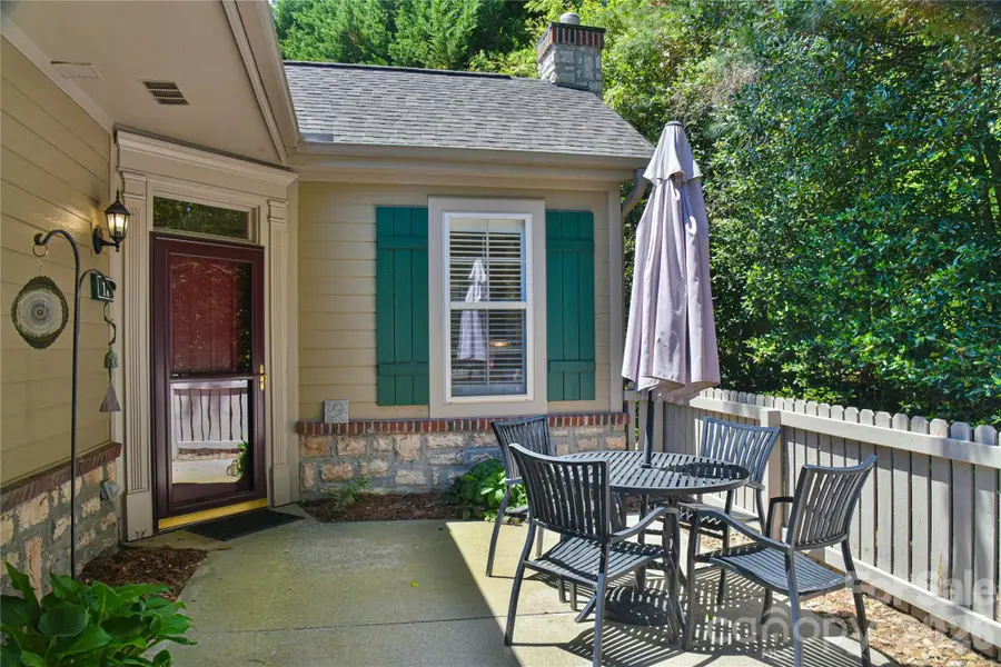 11 Outlook Circle, Swannanoa, NC 28778 - #3