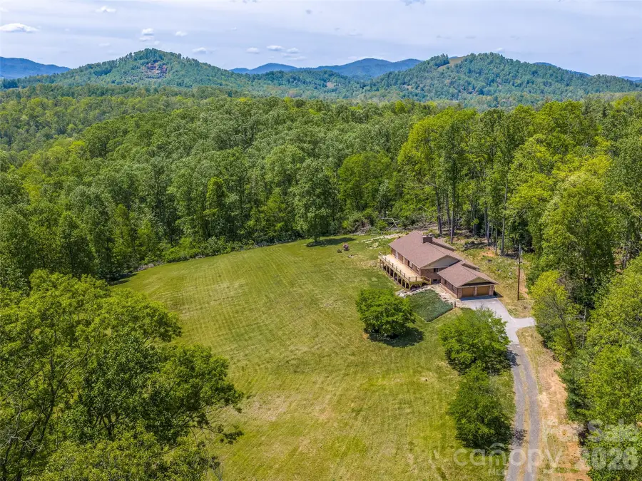 195 Red Bird Road, Spruce Pine, NC 28777 - #3