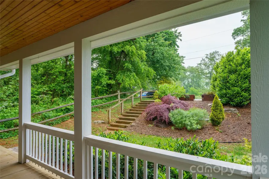 221 Courtland Place, Asheville, NC 28801 - #2