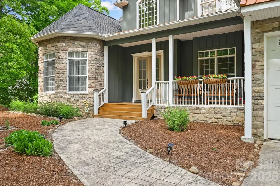 314 Woodland Drive, Swannanoa, NC 28778 - #2