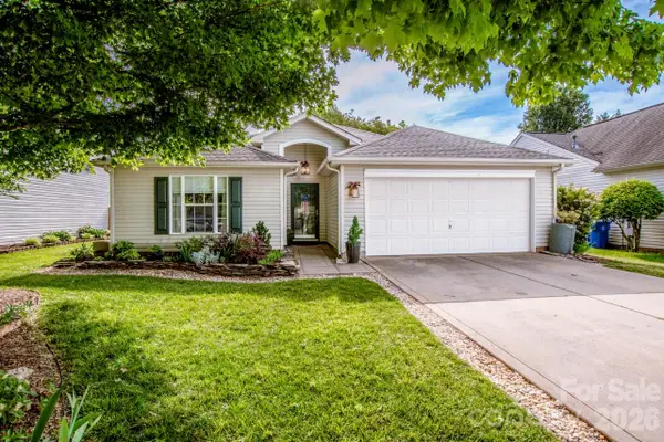 122 Creston Court, Mooresville, NC 28115