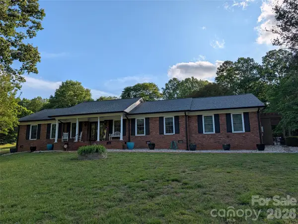 435 W Central Avenue, Mount Holly, NC 28120