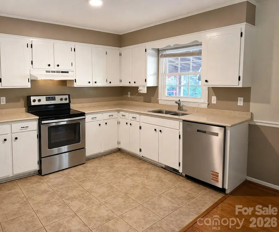 320 Amhurst Drive, Kings Mountain, NC 28086 - #3