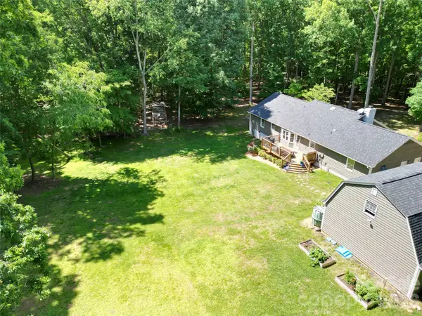 9309 N Pine Hill Lane, Charlotte, NC 28215
