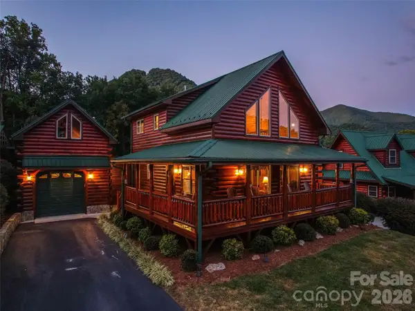 242 Panoramic Loop, Maggie Valley, NC 28751