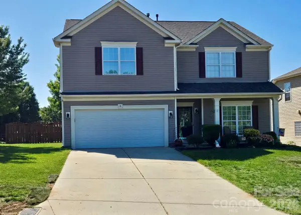 1464 Moss Creek Drive, Harrisburg, NC 28075