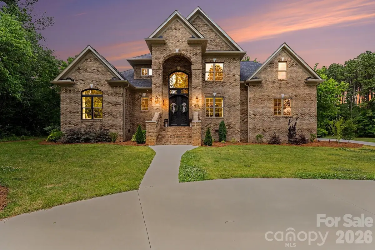 209 E Glenview Drive, Salisbury, NC 28147 - #1