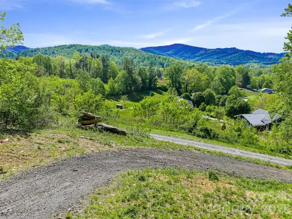85 Shangrila Trail #2, Spruce Pine, NC 28777