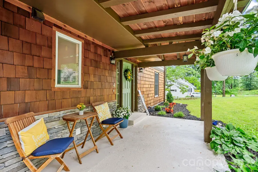 4 Beechwood Lakes Drive, Hendersonville, NC 28792 - #3