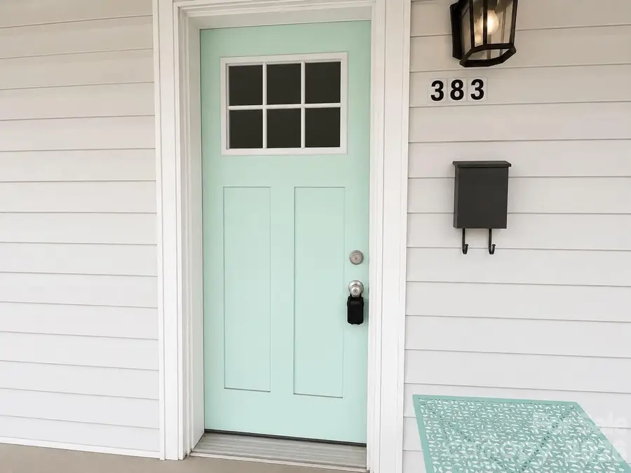 383 E Catawba Avenue, Mooresville, NC 28115 - #3