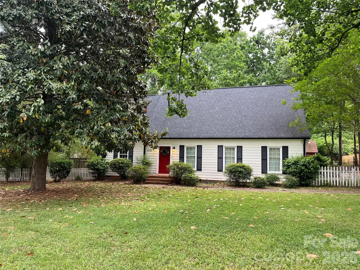 14132 Honeysuckle Ridge Drive, Matthews, NC 28105 - #1