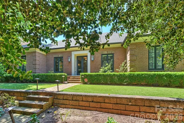3610 Sharon Road, Charlotte, NC 28211