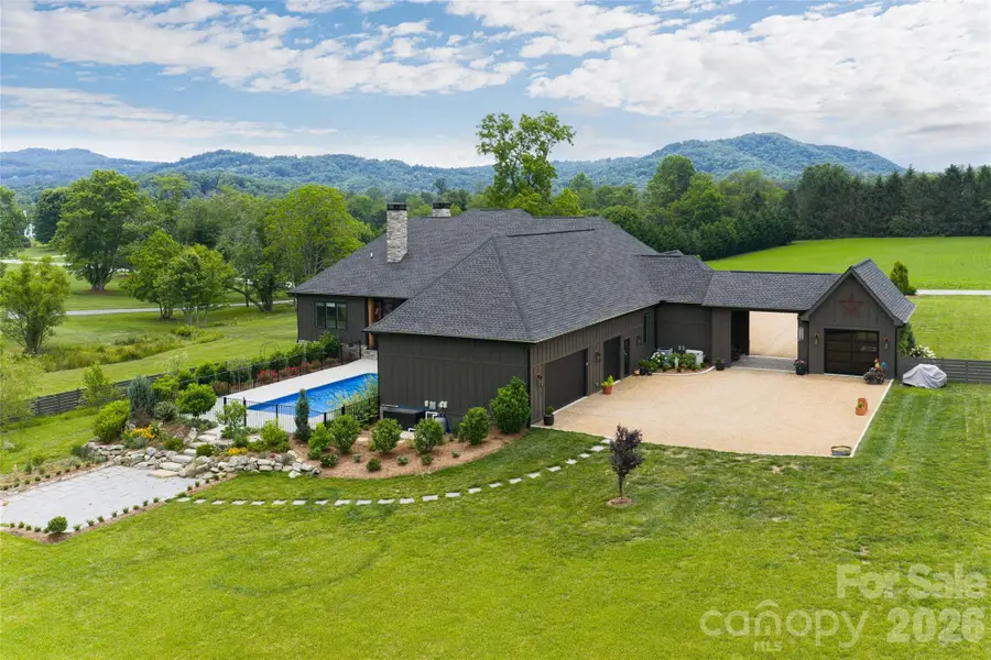 23 Benton Farms Lane, Horse Shoe, NC 28742 - #2