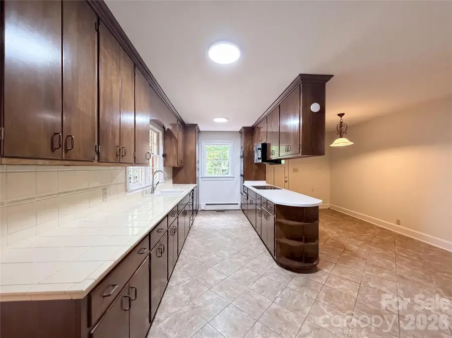 318 Valley Stream Road, Statesville, NC 28677 - #2